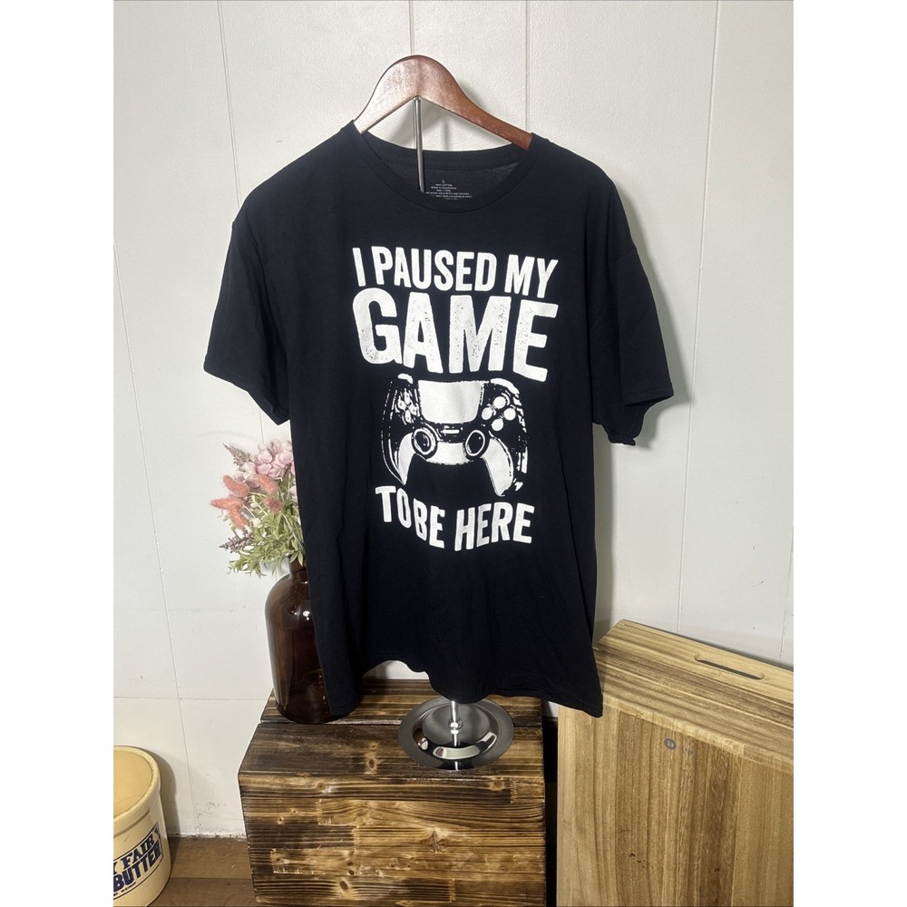 I Paused My Game To Be Here Gaming Men's T-Shirt Black Humorous New With Tags